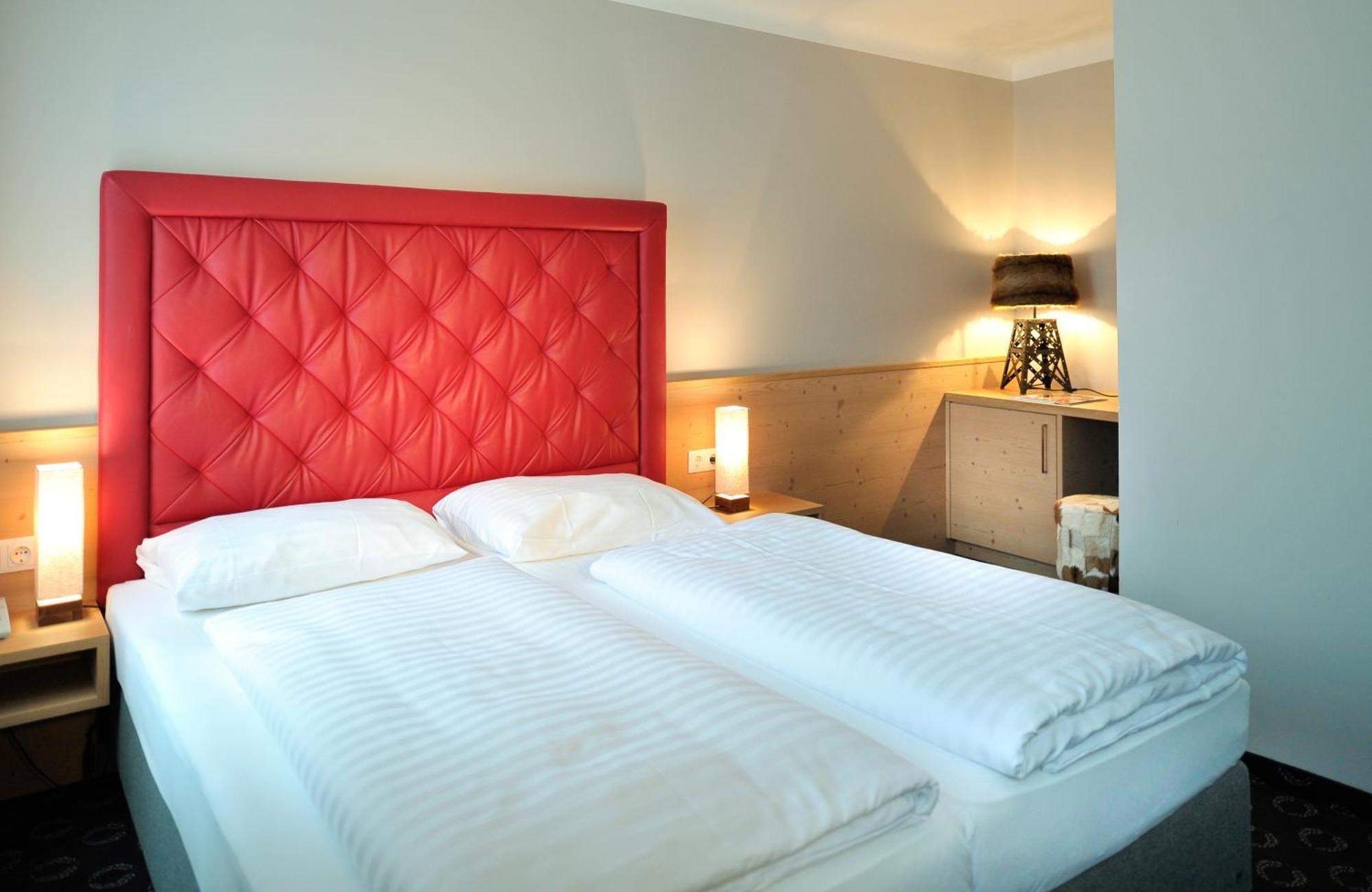 Double Room,1234990520:JPEG